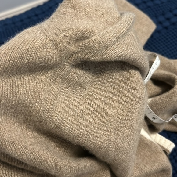 100% cashmere taupe cardigan made in Italy - Picture 8 of 9